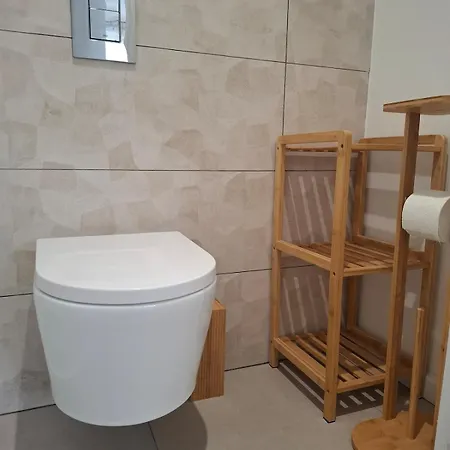 La Figue Beige De * Τουλόν