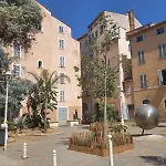 La Figue Beige De * Тулон